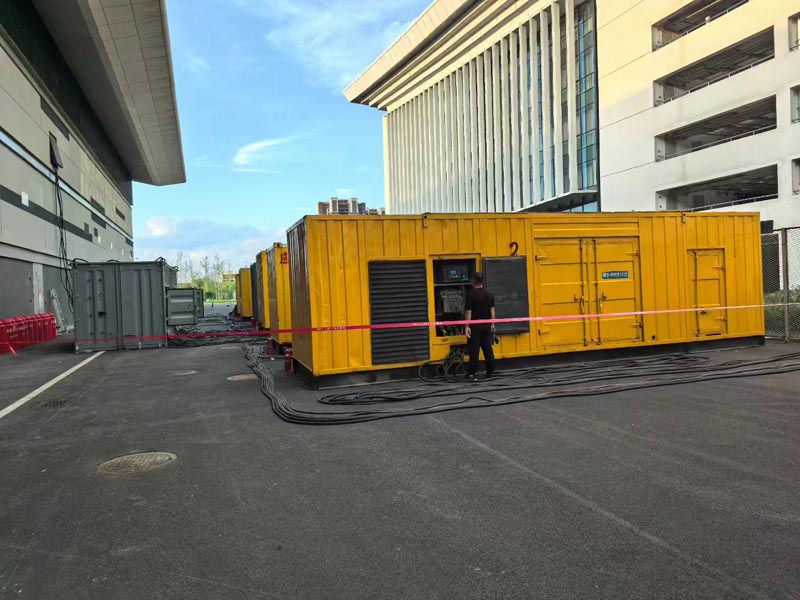 津市柴油发电机冬季保养注意事项？